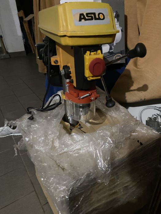 Maquina de furar de coluna