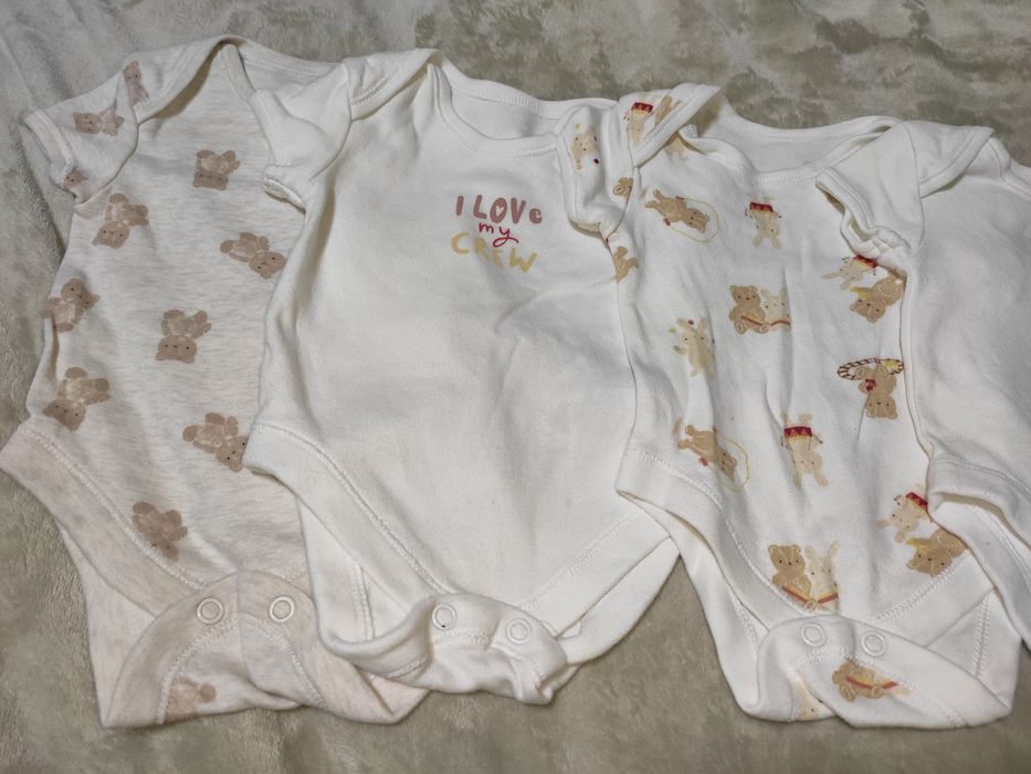 Набір стильних боді унісекс Primark 0-3 міс, стан ідеал