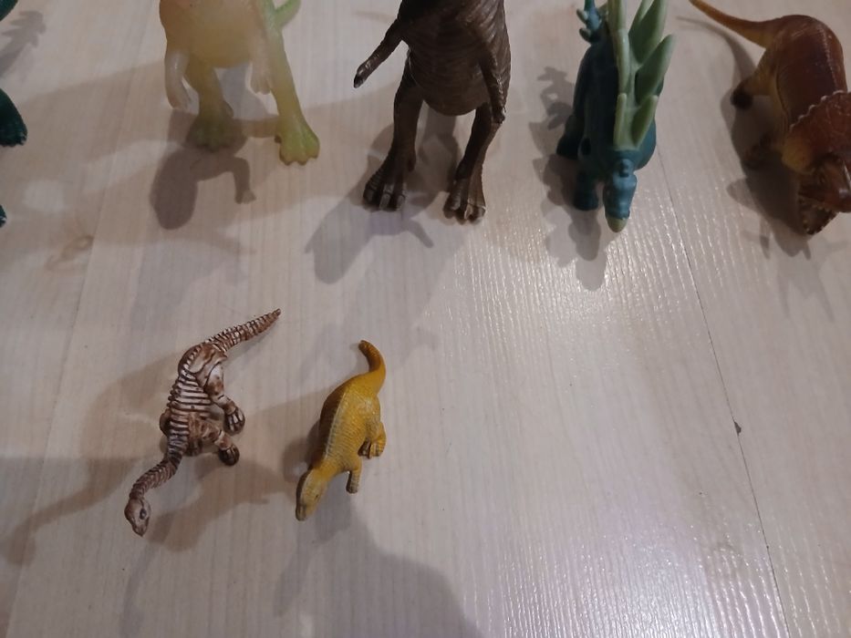 Figurki dinozaury