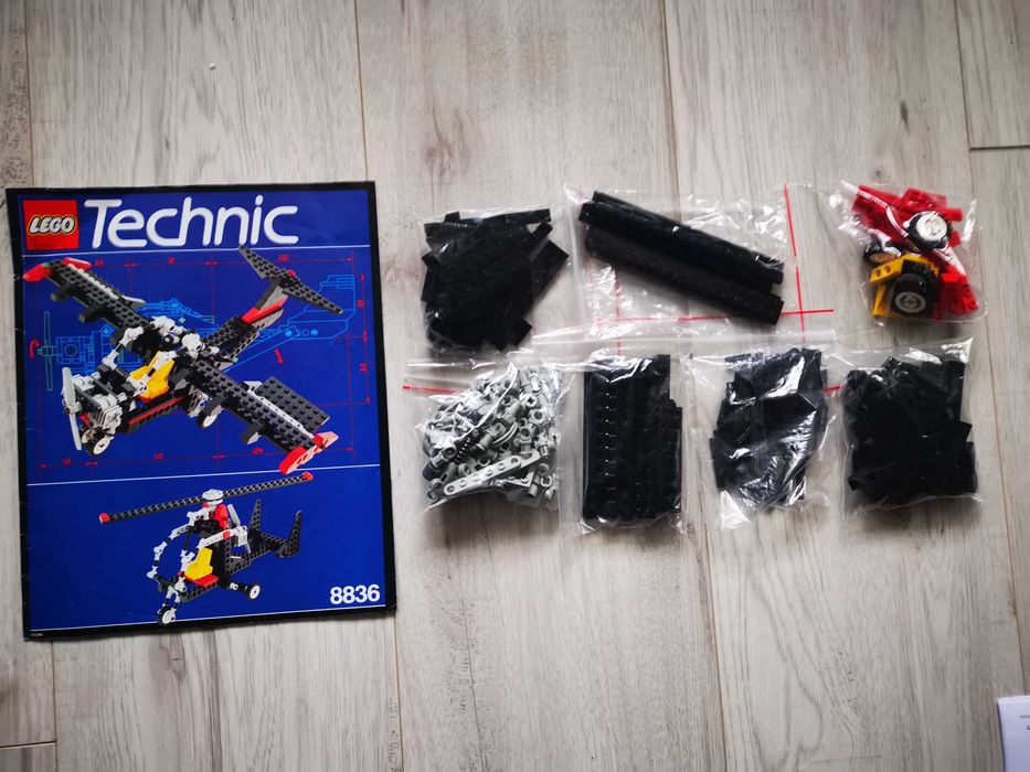 Lego Technic 8836 "Sky Ranger"; 1992; A35