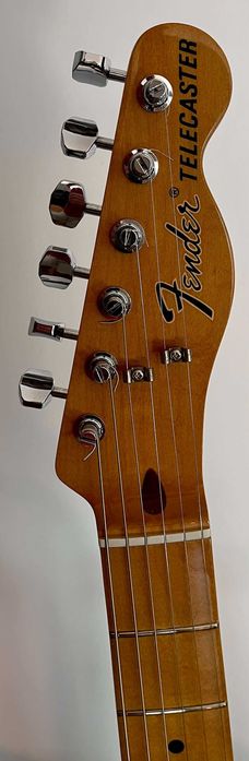 Fender Limited Edition Vintera ‘70s Telecaster, Maple Fingerboard, Mocha