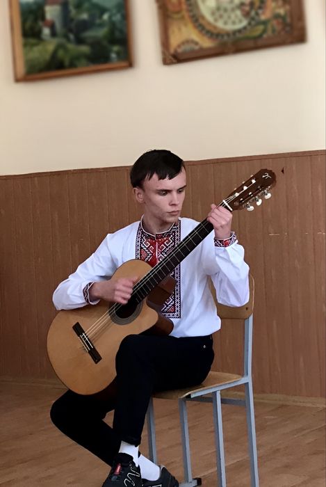 Репетитор гітари Онлайн