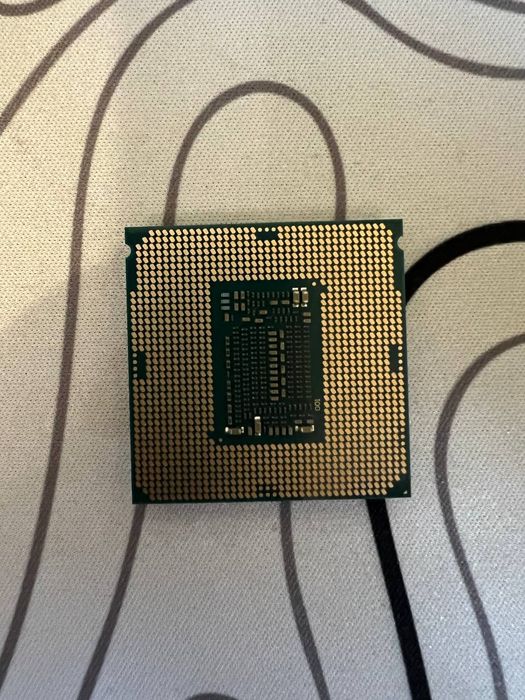 Процесор Intel Core i5 8600k