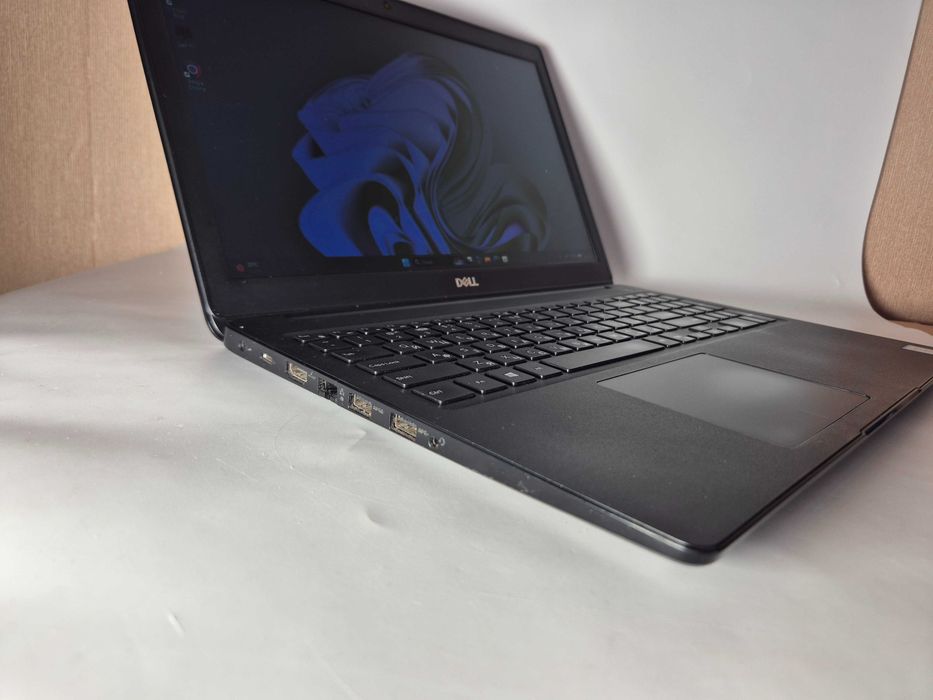 Dell 3500 15,6 FHD  i5-8265U, ОЗУ 8 GB, SSD 256 Gb