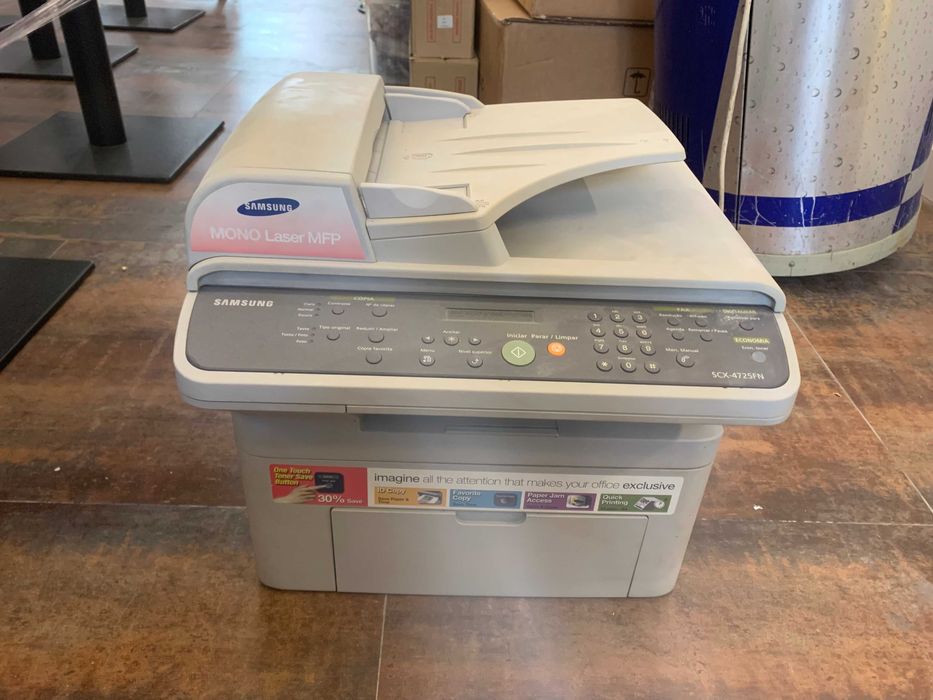 Impressora multifuncional Laser Mono Samsung Série SCX4725FN Santo