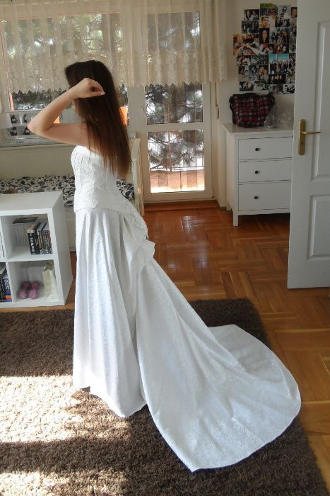 Suknia ślubna 38/40, buty, rajstopy w cenie.