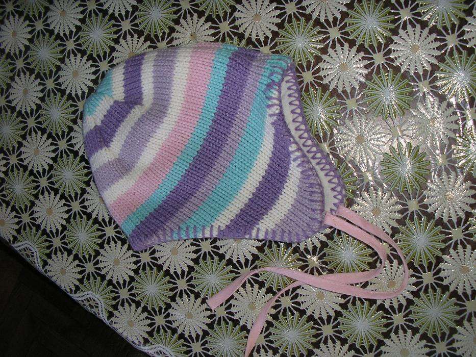 Полосатая шапка на трикотажной подкладке