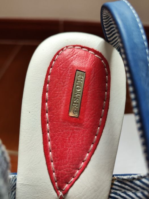 Sandálias de cunha,