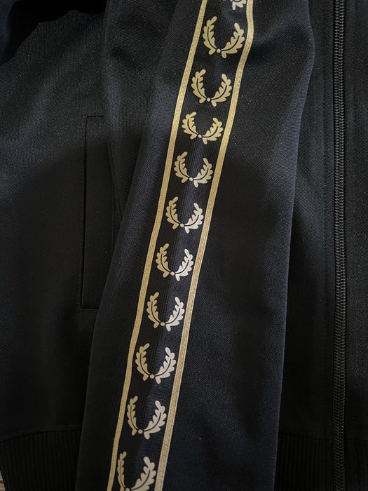 Олімпіка фред пери Fred Perry на лампасах