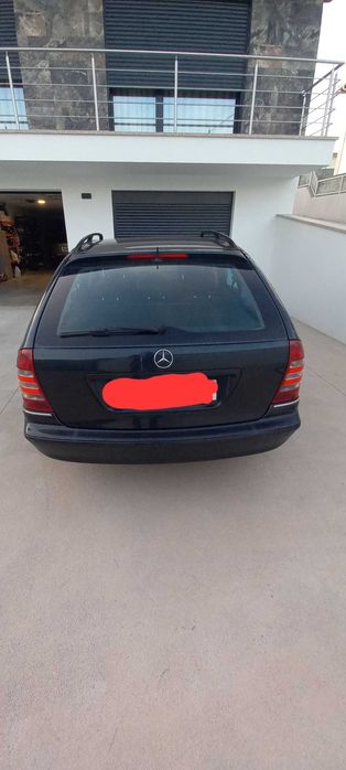 Vendo Carrinha Mercedes C220 do ano de 2004.