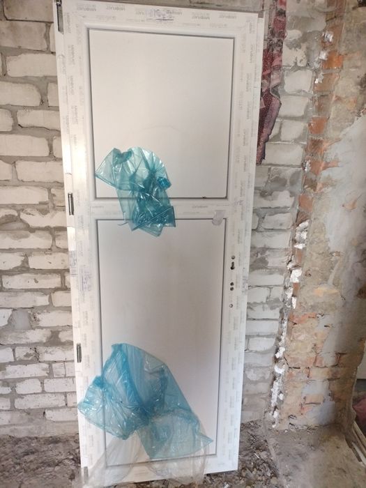 Двері металопластикові