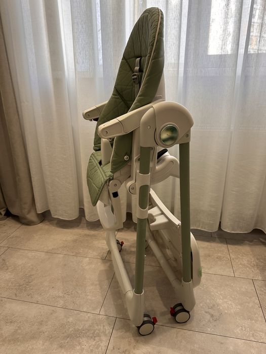 Столик для годування Peg perego