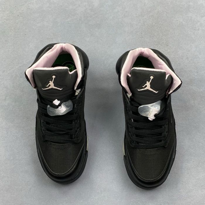 Мужские Кроссовки Air Jordan 5 Retro 41-45 Чорного кольору