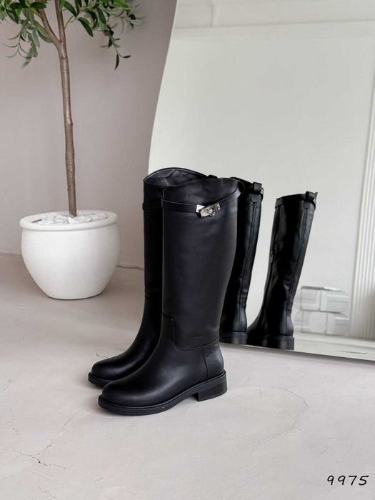Чоботи жіночі зимові Berra чорні — високі, натуральна шкіра, труби