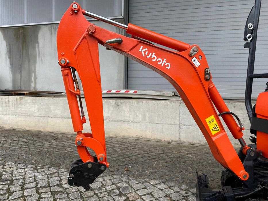 Miniescavadora Kubota U10-3