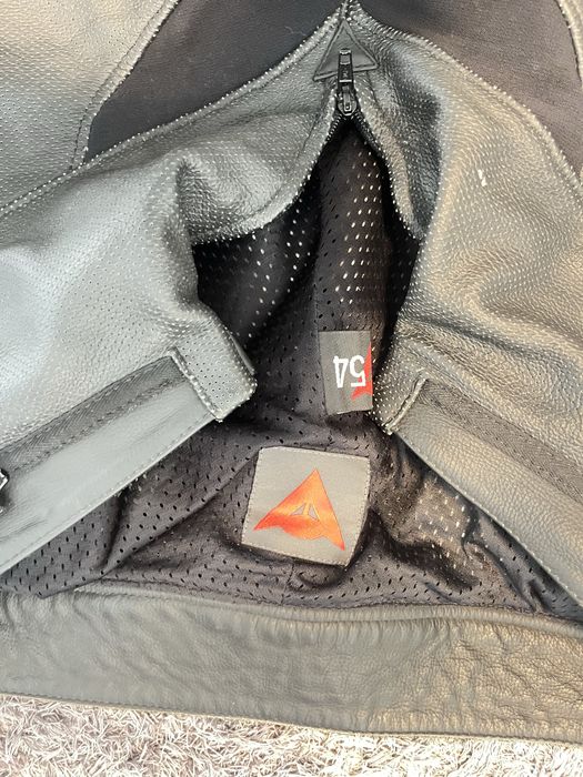 Kit Moto Dainese — Calças Delta 3 + Botas Torque