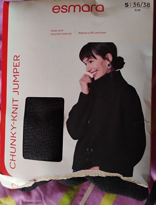 Czarny damski ciepły sweter -golf