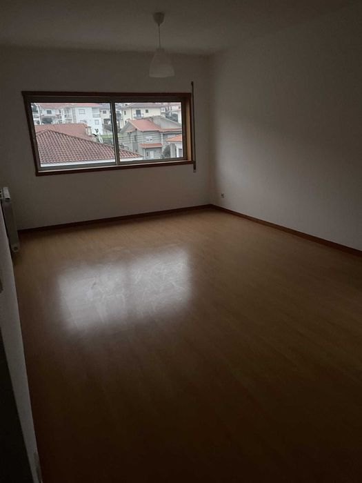 Alugar apartamento T3