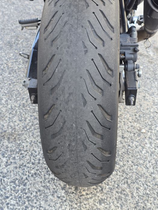 Pneus Michelin Road 6