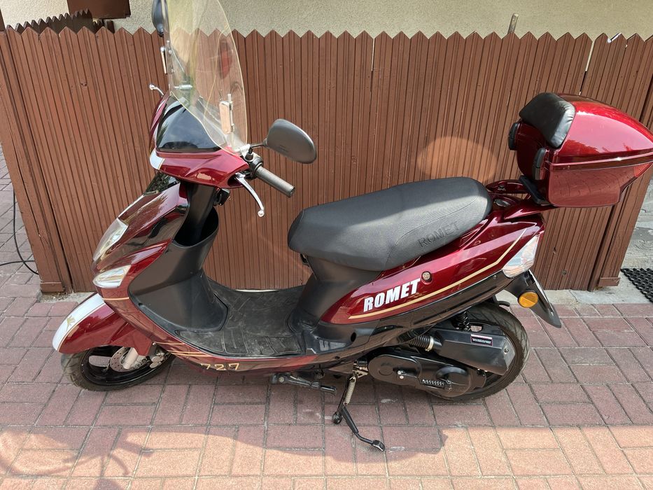 Skuter romet 727