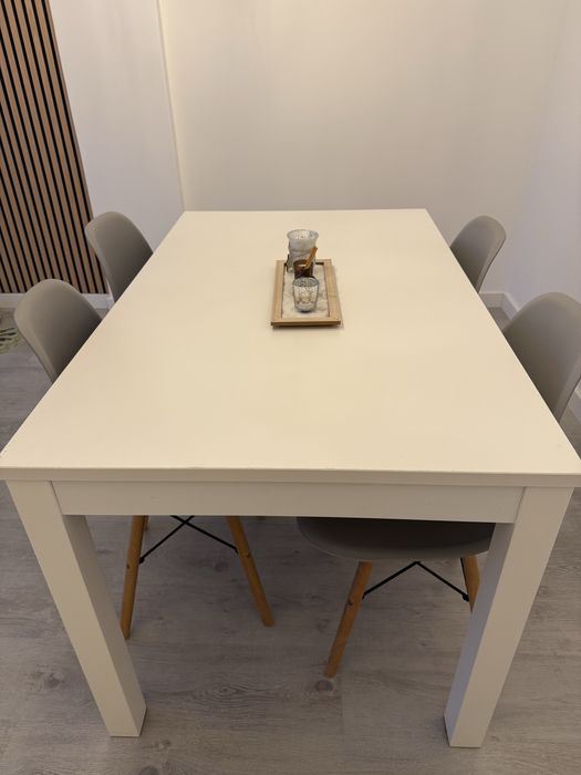 Conjunto ikea mesa e 4 cadeiras
