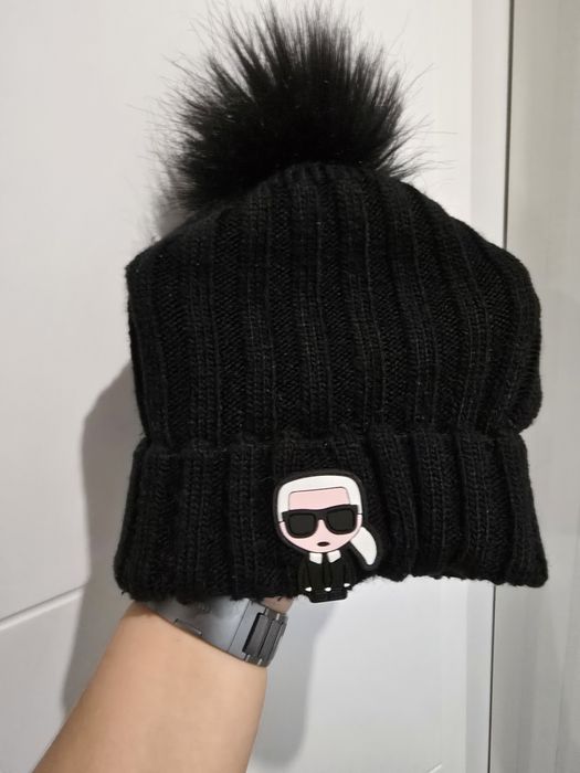 Czapka dziecięca  z bimbołem 3-5 lat