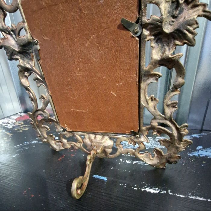 Conjunto Antigo Séc. XIX Bronze / Latão - Par Candelabros Mesa e Moldura