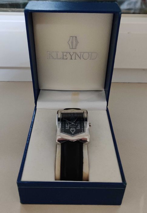 Наручний годинник Kleynod