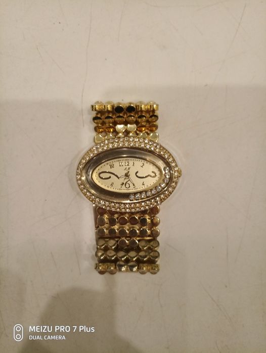 Часы наручные механические