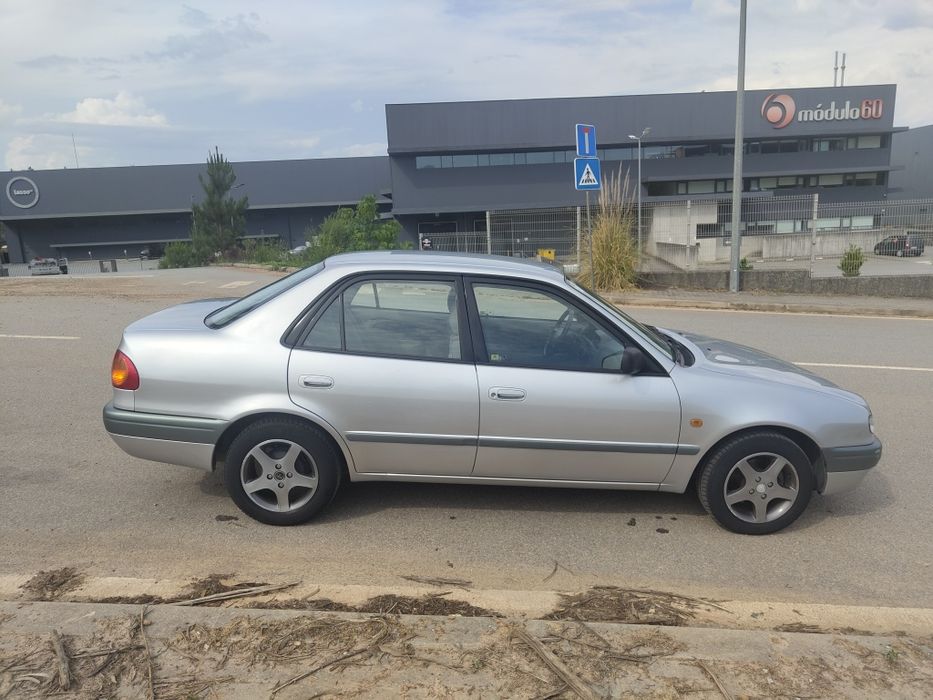 Toyota Corolla 1.3 VVTI