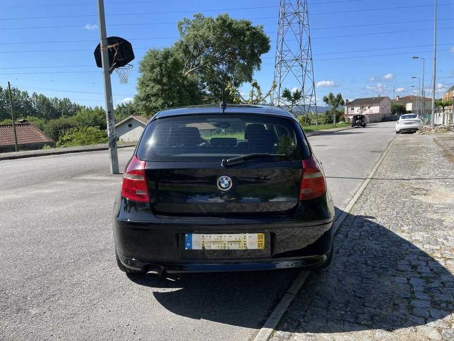 BMW 118d (2009) - Nacional - Muito Estimado