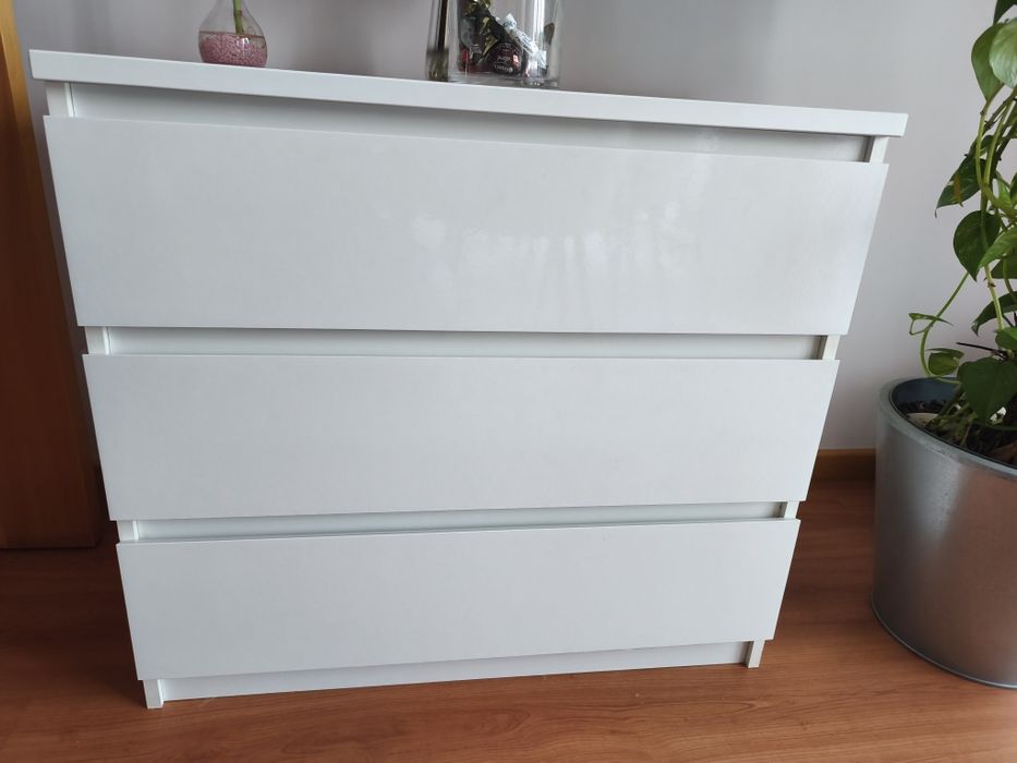 Cómoda lacada branco