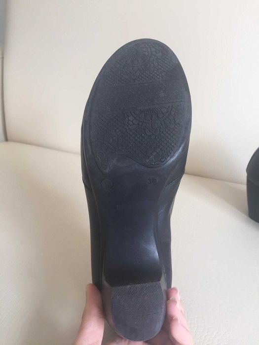 Botins em Pele Genuína