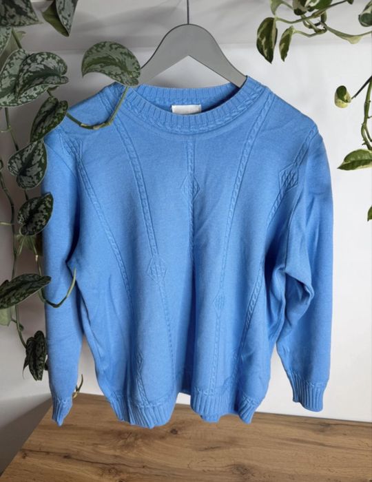 Today L blekitny sweter vintage 40 % welna merino