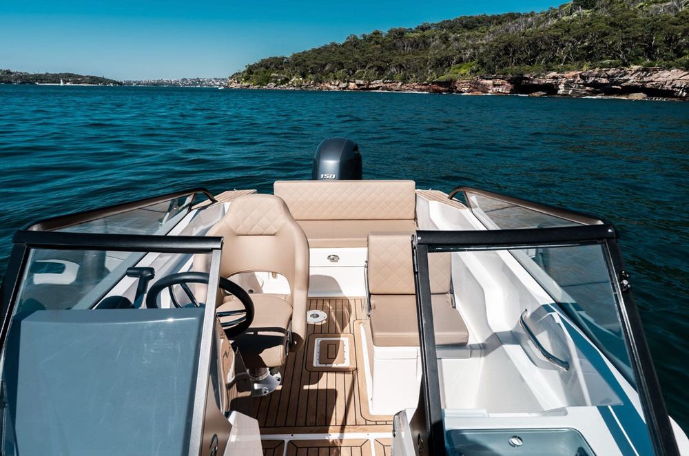 Jedyny w swoim rodzaju rib bow rider BR65