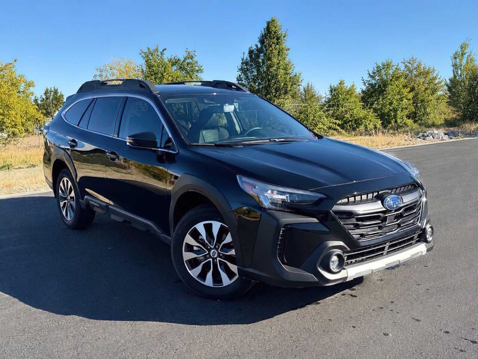 Subaru Outback Limited      2023