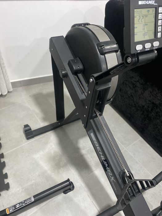Máquina de Remo BEHUMAX