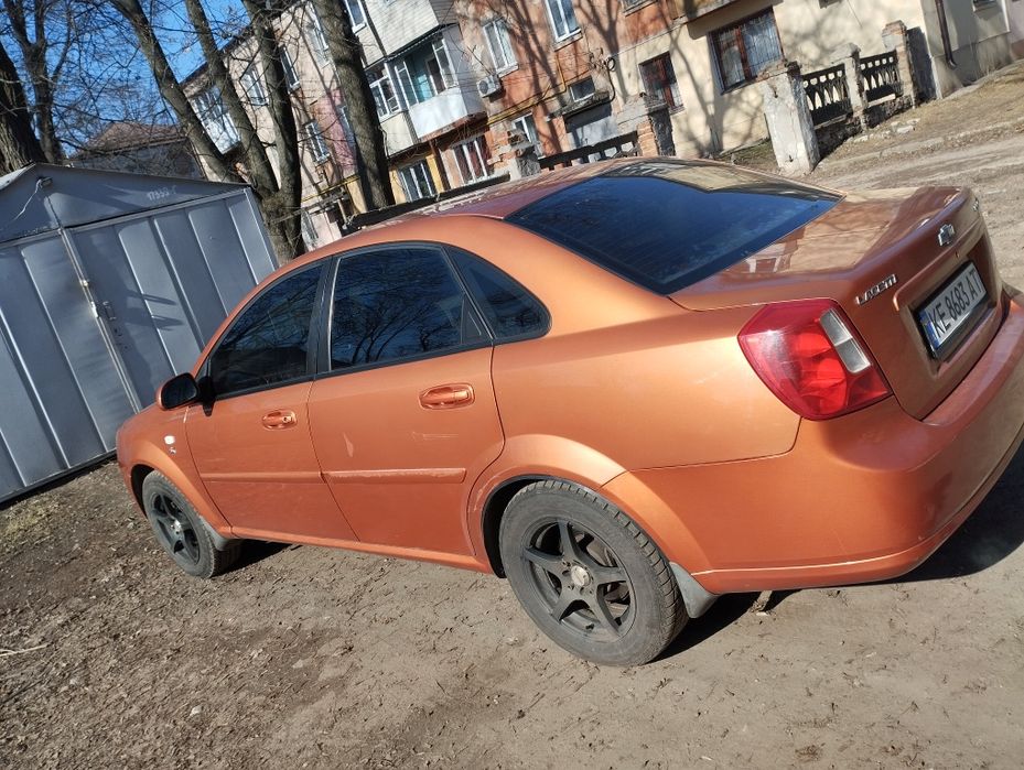 Продам    Лачеті