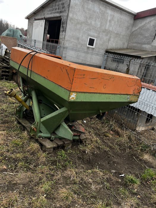 Rozsiewacz amazone ZA-U 1001