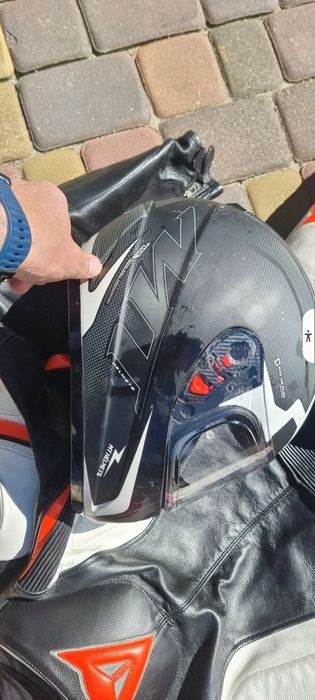 Sprzedam kask motocyklowy firmy MT