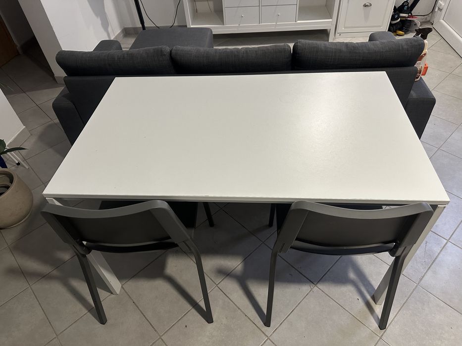 Mesa ikea com 4 cadeiras