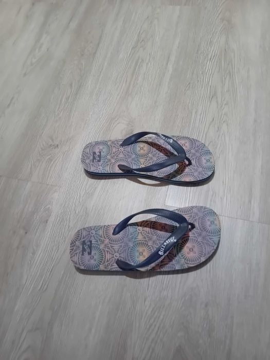 Havaianas/chinelos Billabong 42 novas