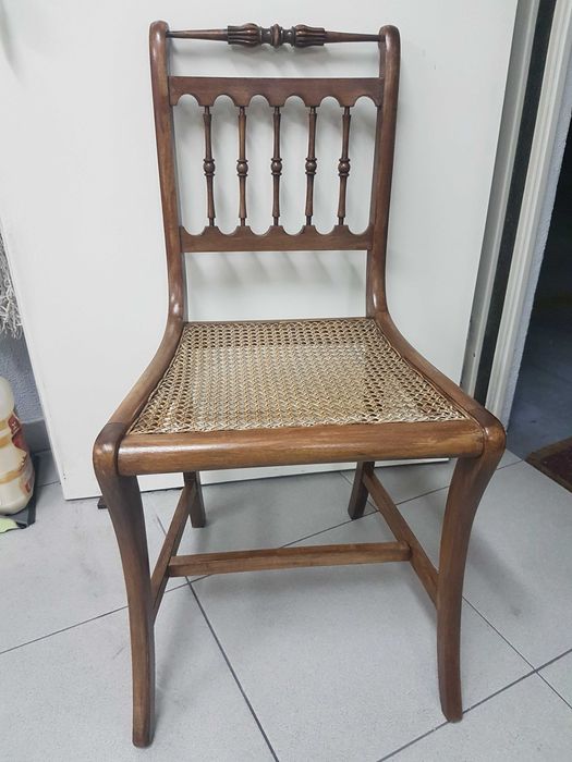 Conjunto 6 Cadeiras Antigas com Assento em Palhinha - Total 150 euros