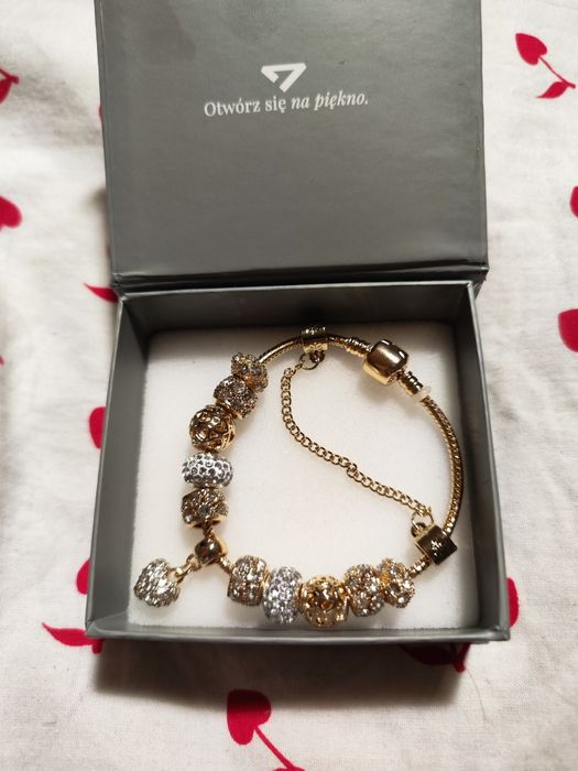 Bransoletka złota charms