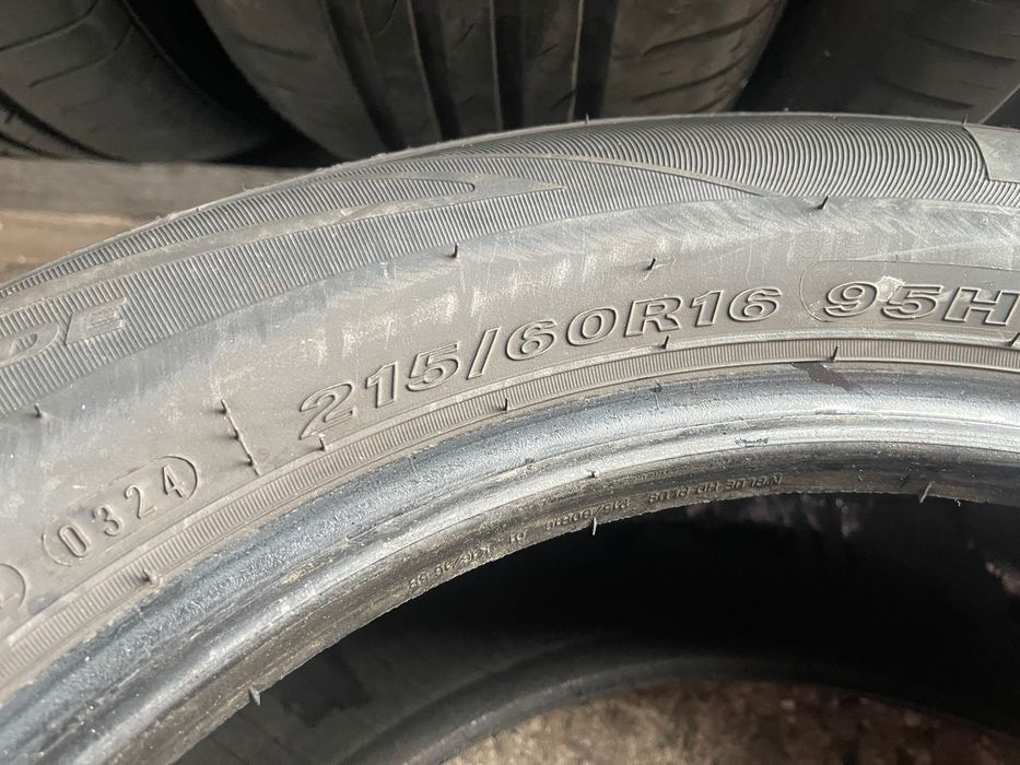 Шини.   215/60/16
