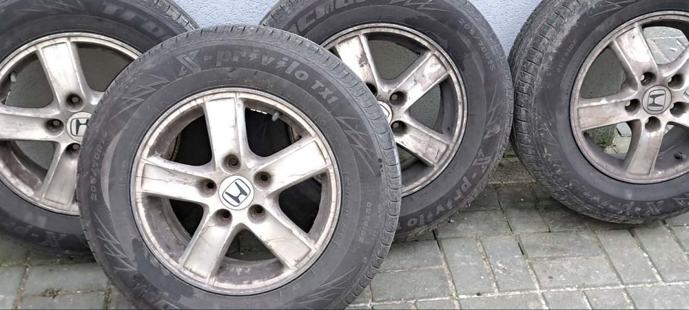 Opony na alufelgach  205/70R15