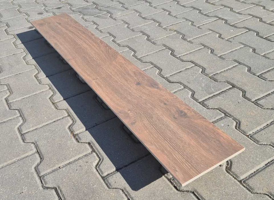 Płytka drewnopodobna Piemont Brown 1202x193x8 Gat.1