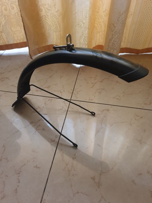 Guarda lamas dianteiro roda 20