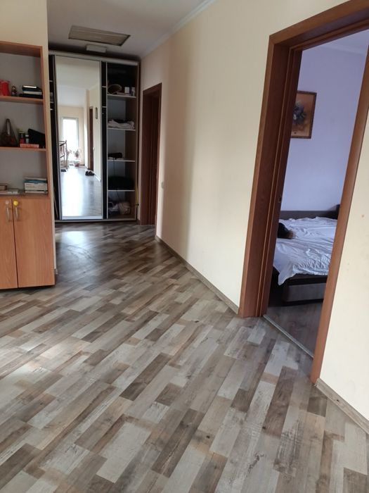 Луцьк Оренда будинку окремий вхід,прибудинкова територія.