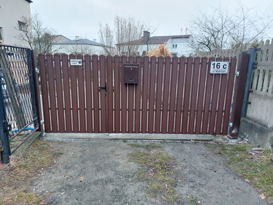 Sztacheta metalowa- producent  panele poziome